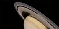На Сатурн из его колец выпадают "ледяные дожди"