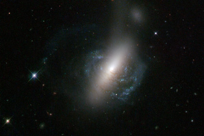 «Объятия» двух галактик попали в поле зрения астрономов